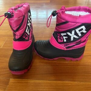 FXR snow boots